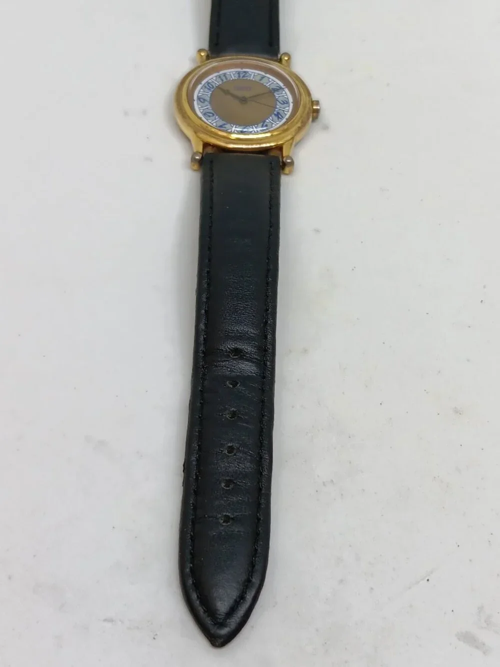 Guess pre owned